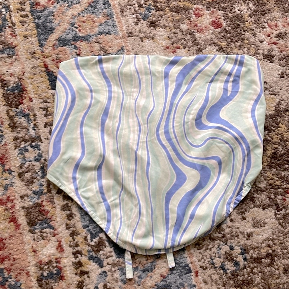 Hudson and Bailey strapless tie top